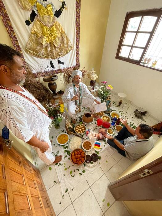 Atendimento espiritual na casa Raízes de Oxalá